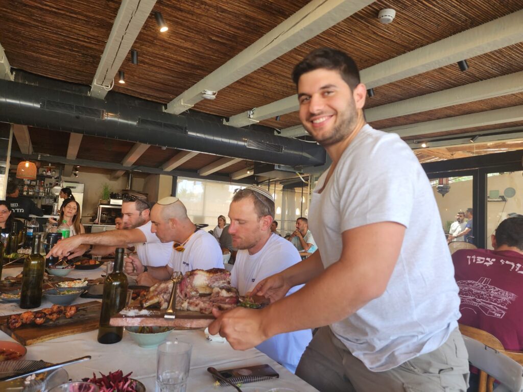 בואו לעבוד איתנו