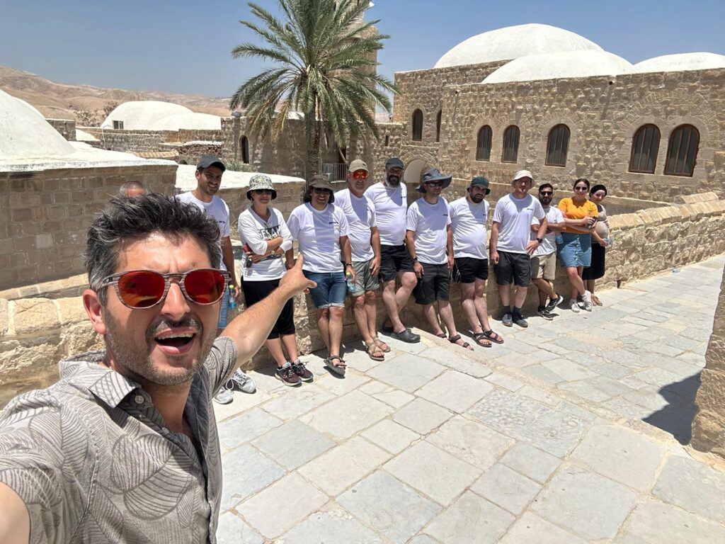 בואו לעבוד איתנו