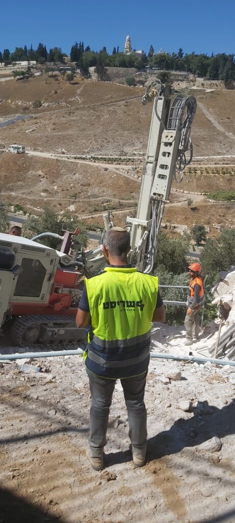 בואו לעבוד איתנו