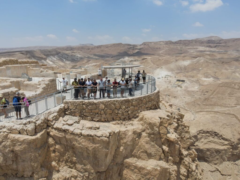 בואו לעבוד איתנו