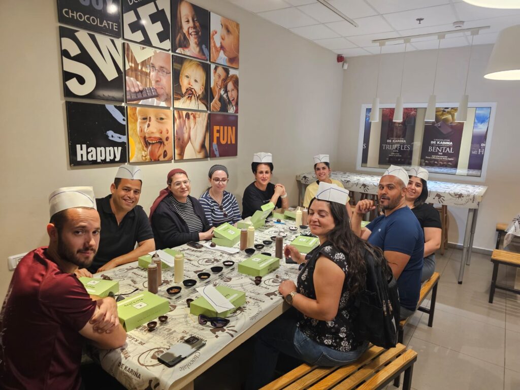 בואו לעבוד איתנו