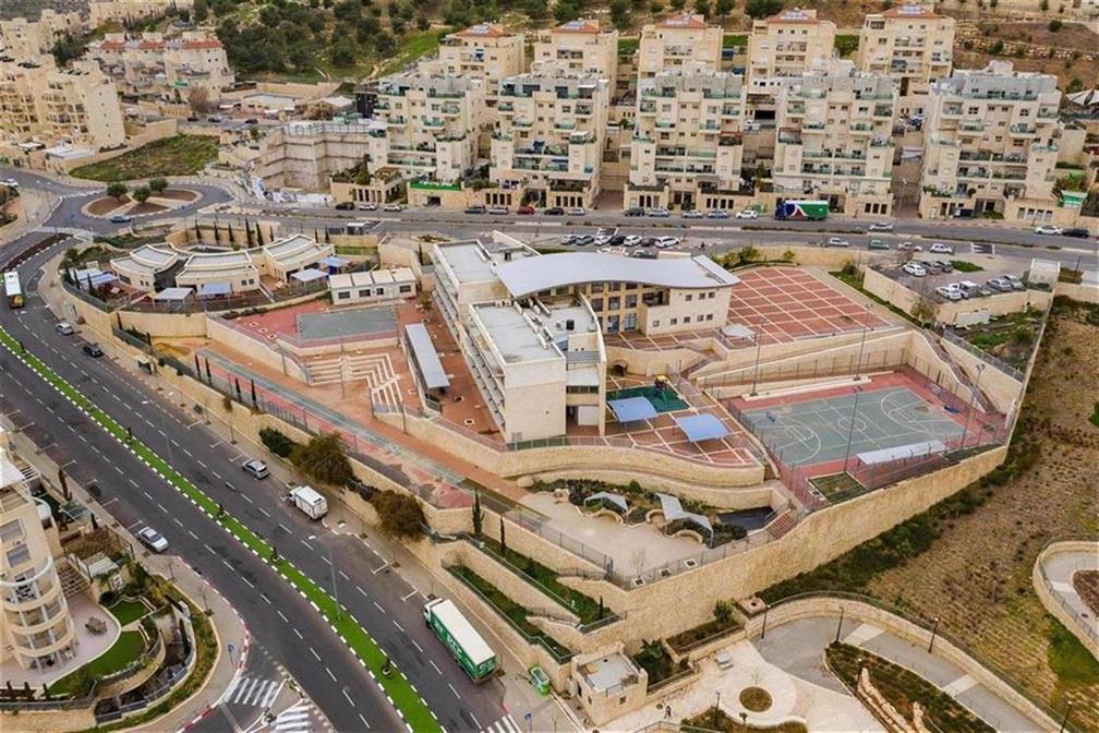 בית ספר 502 הר חומה